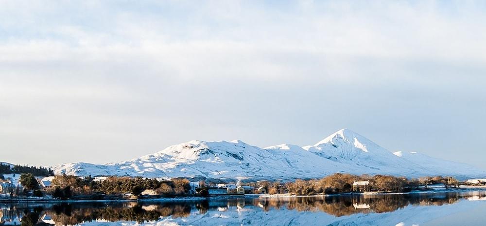 Clew Bay Hotel 3*