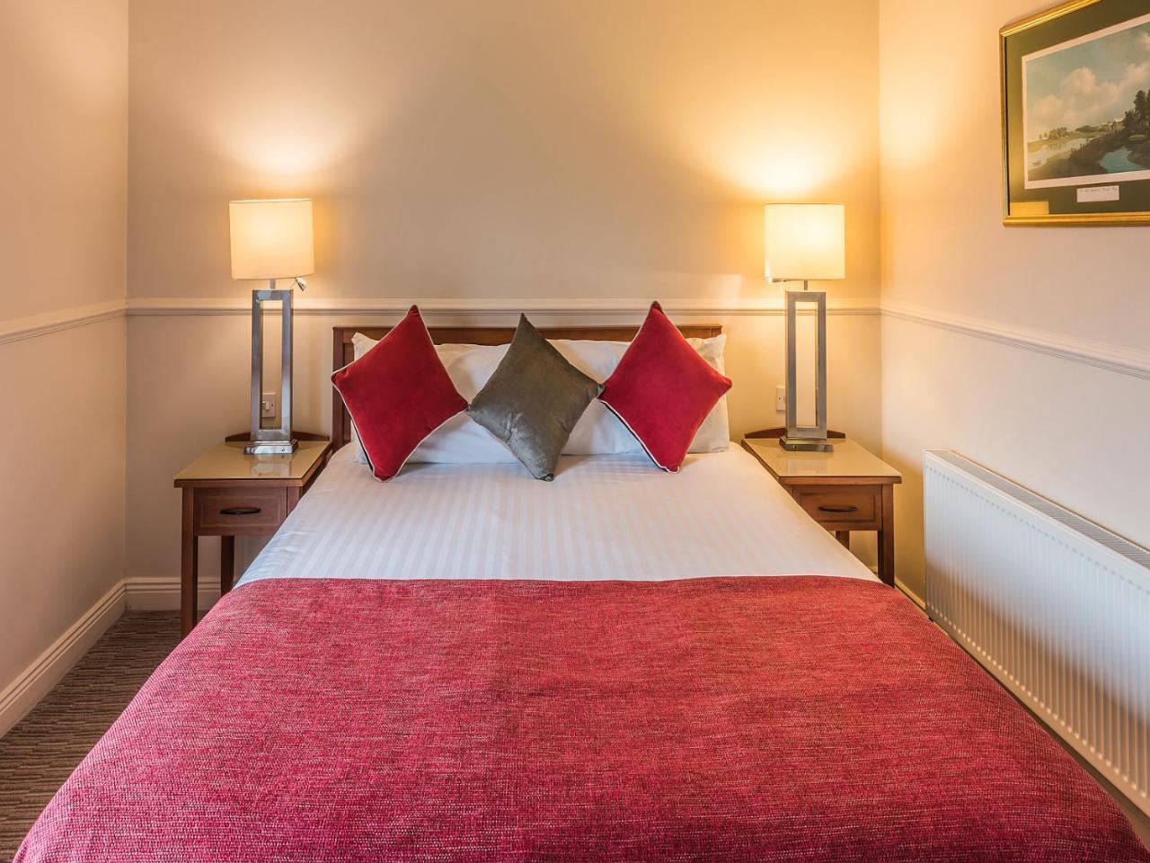 Clew Bay Hotel 3*